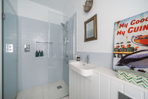 Photo 14- click for photo gallery